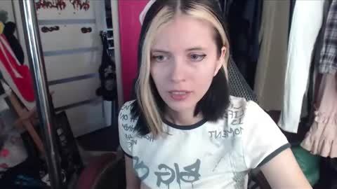 ValeriaXKiss online show from 02-23-25, 09:11