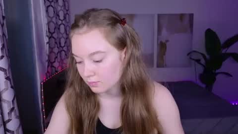 Snapshot of valericherry chatting on 06-20-26, 07:11 ValeriCherry online show from 06-20-26, 07:11