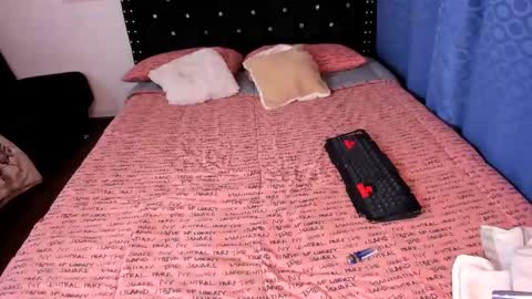 Snapshot of valerie_luxe_ chatting on 02-24-25, 02:19 valerie luxe online show from 02-24-25, 02:19