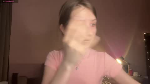 Kristi moony online show from 04-26-26, 07:22