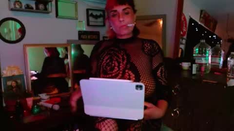 Valerie Virago online show from 11-03-25, 06:25