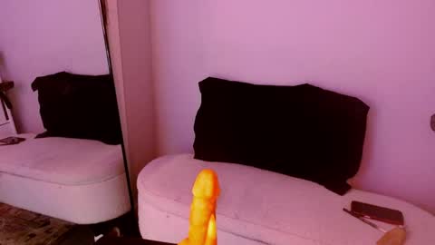 Snapshot of valerie_virago chatting on 03-31-26, 07:53 Valerie Virago online show from 03-31-26, 07:53