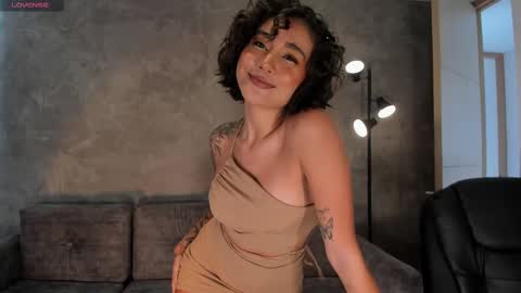 Snapshot of valerieaustin chatting on 10-17-25, 03:25 call me Val online show from 10-17-25, 03:25