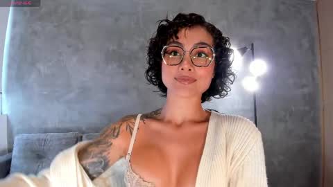  call me Val  online show from 04-05-26, 07:55