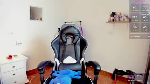 Snapshot of valeriebl chatting on 09-28-25, 12:32 Valerie Blake online show from 09-28-25, 12:32