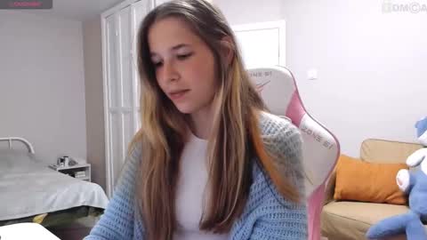 Valerie online show from 09-08-25, 10:09