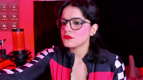 Snapshot of valeriekay__ chatting on 07-22-26, 01:47 Valery online show from 07-22-26, 01:47