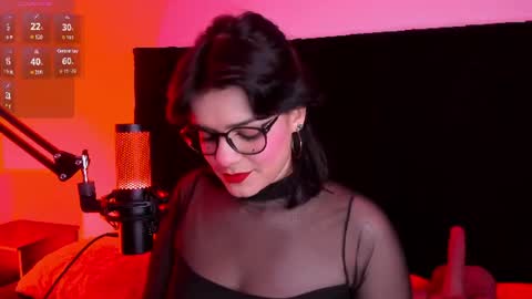 Snapshot of valeriekay__ chatting on 07-25-26, 01:30 Valery online show from 07-25-26, 01:30