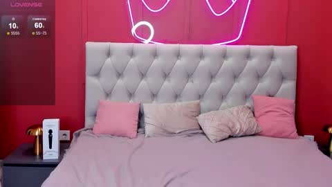 Hot  Valerie online show from 11-22-25, 01:48