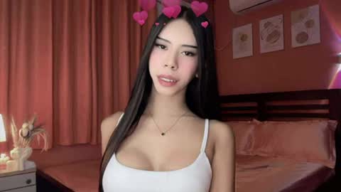 Snapshot of valerieriches chatting on 06-22-26, 09:17 Valerie online show from 06-22-26, 09:17