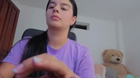 Snapshot of valerihouse_ chatting on 05-12-26, 12:52 valerihouse_ online show from 05-12-26, 12:52