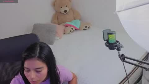 Snapshot of valerihouse_ chatting on 05-28-26, 01:36 valerihouse_ online show from 05-28-26, 01:36