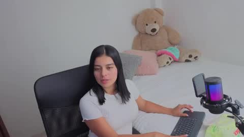 Snapshot of valerihouse_ chatting on 05-30-26, 02:19 valerihouse_ online show from 05-30-26, 02:19