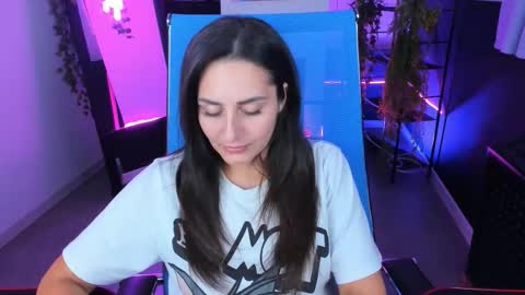 Snapshot of valeriiemills chatting on 09-08-25, 02:49 Valerie online show from 09-08-25, 02:49