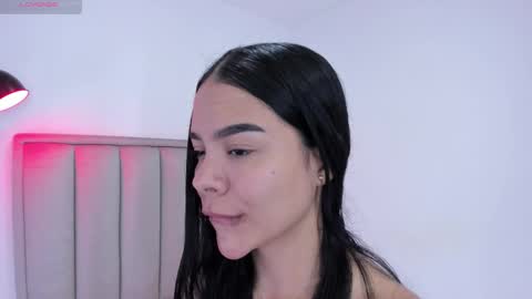 Cris  online show from 10-17-25, 02:48