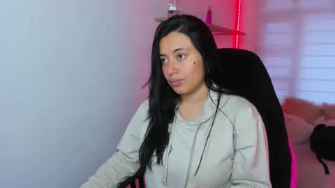 valery_bonnet1 online show from 11-28-25, 12:19