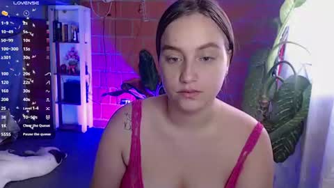 valery_moon24 online show from 07-15-26, 07:08