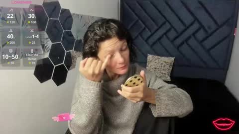 VALERY MORE online show from 01-13-26, 12:21