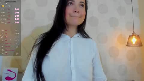 Snapshot of valery_smitd chatting on 03-05-25, 05:29 Valery online show from 03-05-25, 05:29