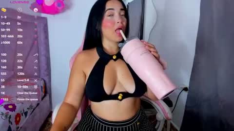 Snapshot of valery_smitd chatting on 07-28-26, 04:19 Valery online show from 07-28-26, 04:19