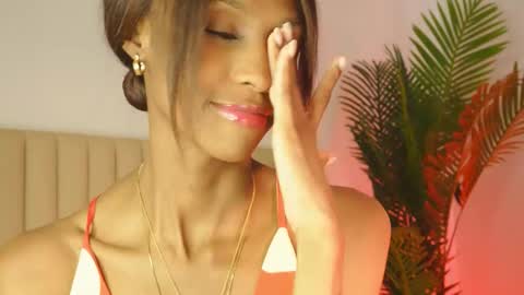 Snapshot of valery_swan1 chatting on 12-15-25, 01:59 Valery swan1 online show from 12-15-25, 01:59