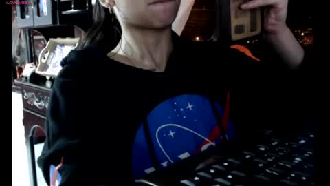 Snapshot of valerybaker1 chatting on 02-22-25, 02:39 B V Naughty online show from 02-22-25, 02:39