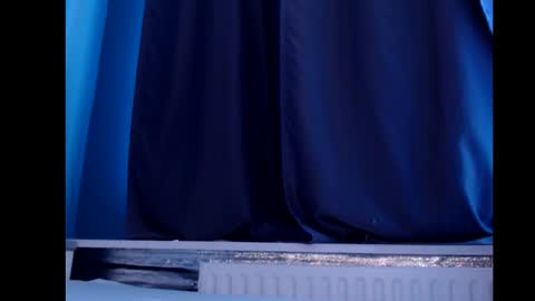 Snapshot of valerybaker1 chatting on 09-19-25, 10:05 B V Naughty online show from 09-19-25, 10:05