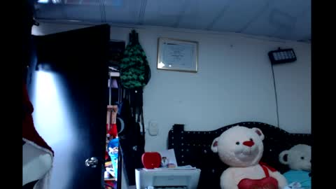 B V Naughty online show from 04-06-26, 07:59