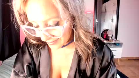 Snapshot of valeryblue chatting on 07-02-26, 01:16 Valery Blue online show from 07-02-26, 01:16