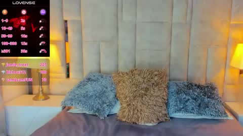 Snapshot of valerydiamond_ chatting on 01-05-25, 06:24 Valery online show from 01-05-25, 06:24