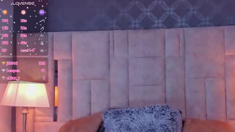 Snapshot of valerydiamond_ chatting on 02-16-25, 01:36 Valery online show from 02-16-25, 01:36