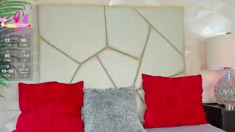 Snapshot of valerydiamond_ chatting on 09-08-25, 10:09 Valery online show from 09-08-25, 10:09