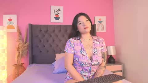 Snapshot of valerykalo chatting on 10-27-25, 08:24 Valery online show from 10-27-25, 08:24