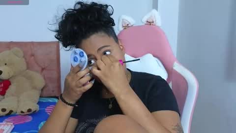 Snapshot of valerylovexxx chatting on 10-28-25, 09:39 valerylovexxx online show from 10-28-25, 09:39