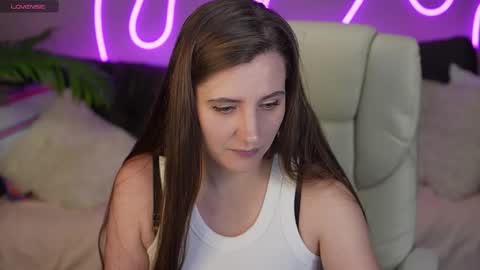 Snapshot of valerymurr chatting on 10-07-25, 06:38 V A L E R Y M U R online show from 10-07-25, 06:38