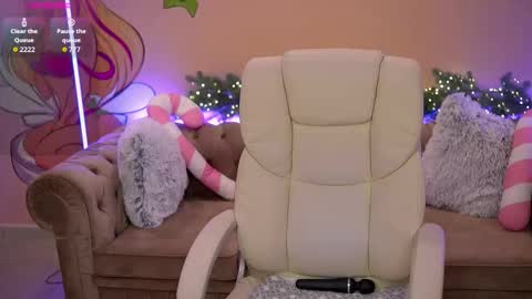 Snapshot of valerymurr chatting on 12-17-25, 08:04 V A L E R Y M U R online show from 12-17-25, 08:04