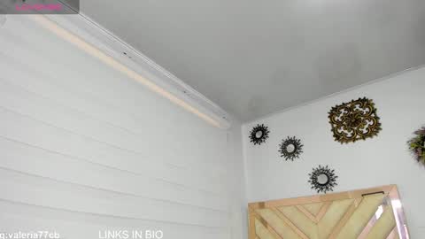 VALERIA online show from 03-11-25, 05:13