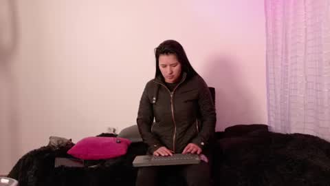 Snapshot of valerysnow_ chatting on 07-25-26, 02:42 Valery online show from 07-25-26, 02:42