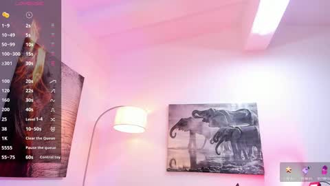 Snapshot of valerywalker7 chatting on 02-09-25, 07:30 Valery Walker online show from 02-09-25, 07:30