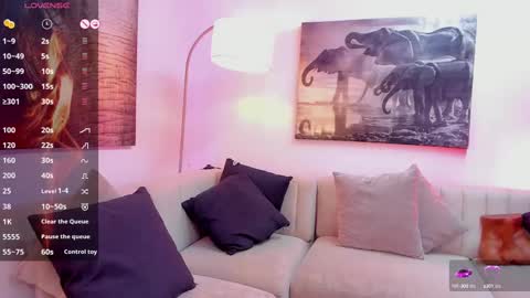 Snapshot of valerywalker7 chatting on 02-16-25, 10:43 Valery Walker online show from 02-16-25, 10:43