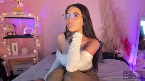 Snapshot of valk_diaz chatting on 05-12-26, 06:21 Valk online show from 05-12-26, 06:21