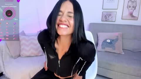 Snapshot of valka_wolfe chatting on 01-08-25, 08:07 Valka online show from 01-08-25, 08:07