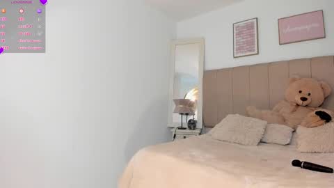 Snapshot of valka_wolfe chatting on 01-18-25, 09:02 Valka online show from 01-18-25, 09:02