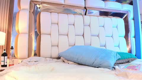 Snapshot of valkiria_moore chatting on 01-05-25, 04:16 Valkiria moore online show from 01-05-25, 04:16