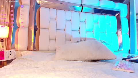 Snapshot of valkiria_moore chatting on 01-22-25, 09:32 Valkiria moore online show from 01-22-25, 09:32