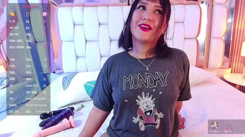 Snapshot of valkiria_moore chatting on 02-01-25, 08:05 Valkiria moore online show from 02-01-25, 08:05