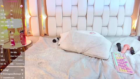 Snapshot of valkiria_moore chatting on 02-21-25, 12:49 Valkiria moore online show from 02-21-25, 12:49