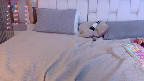 Snapshot of valkiria_moore chatting on 09-17-25, 09:05 Valkiria moore online show from 09-17-25, 09:05