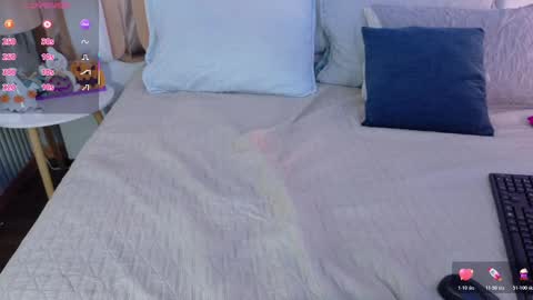 Snapshot of valkiria_moore chatting on 10-30-25, 08:20 Valkiria moore online show from 10-30-25, 08:20