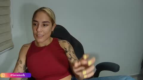 Snapshot of valkyriarose chatting on 11-13-25, 12:42 Isis online show from 11-13-25, 12:42